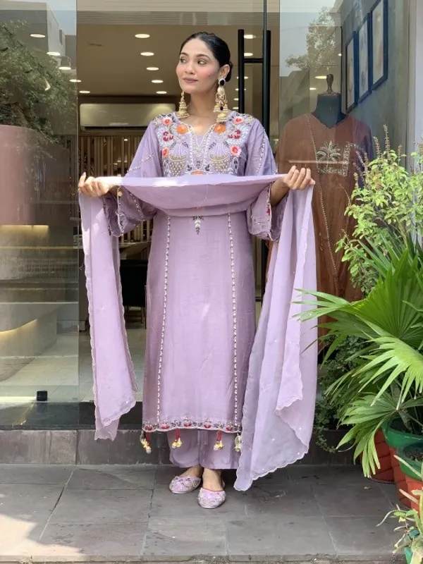 Lavender_Roman_Silk_Straight_Embroidered_Kurta_With_Pant_And_Dupatta_For_Women
