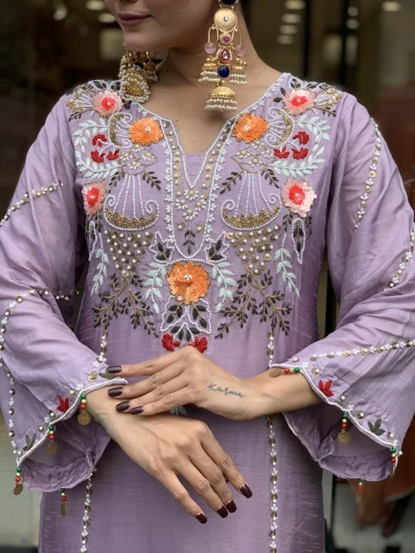 Lavender_Roman_Silk_Straight_Embroidered_Kurta_With_Pant_And_Dupatta_For_Women