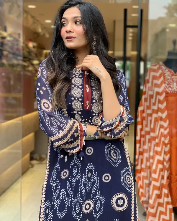 Navy_Printed_Straight_Kurti_for_Women