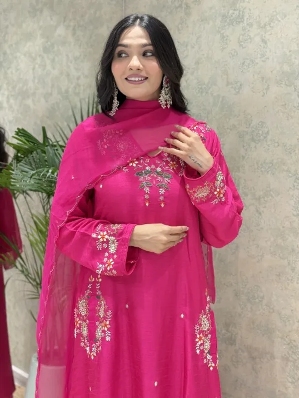 Pink_Rayon_Kurta_With_Pant_And_Dupatta_Set_For_Women