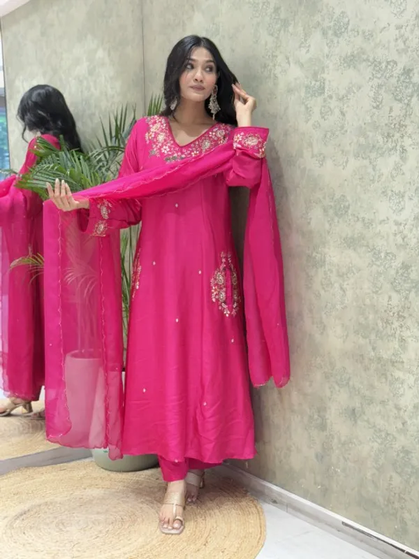 Pink_Rayon_Kurta_With_Pant_And_Dupatta_Set_For_Women