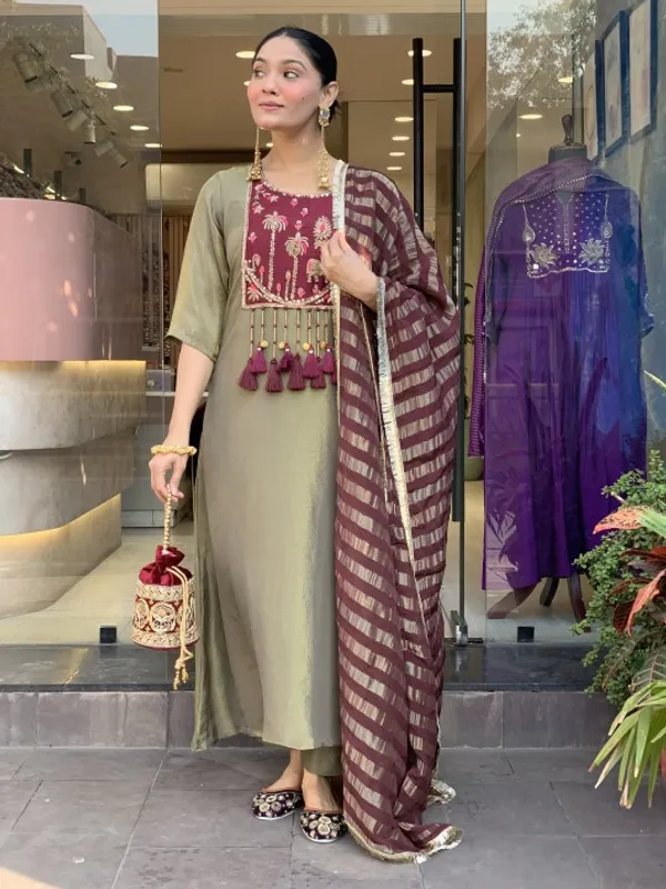 Olive_Roman_Straight_Embroidered_Kurta_With_Pant_And_Dupatta_For_Women