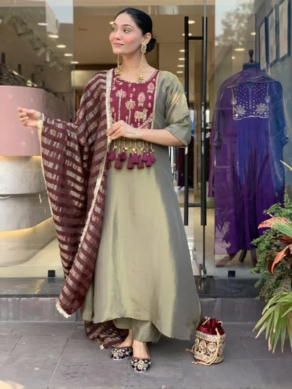 Olive_Roman_Straight_Embroidered_Kurta_With_Pant_And_Dupatta_For_Women