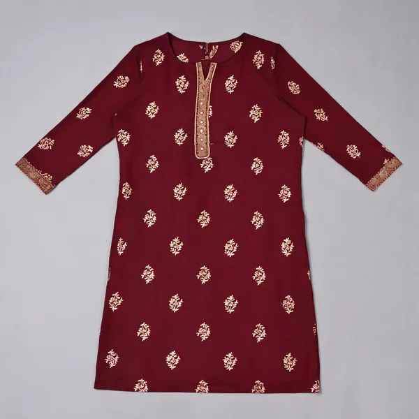 Maroon_Rayon_Straight_Kurta_For_Women