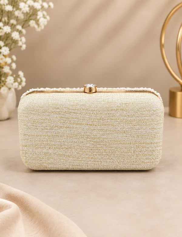 Elegant_Ivory_Beaded_Clutch_Bag_with_Stone_Embellishments