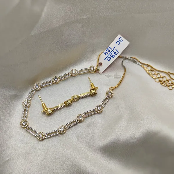 Silver_Brass_Stone-Studded_Necklace_Set_For_Women