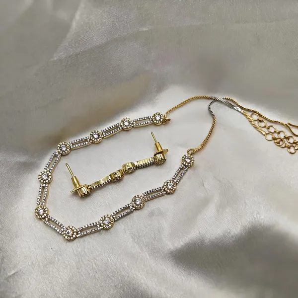 Silver_Brass_Stone-Studded_Necklace_Set_For_Women