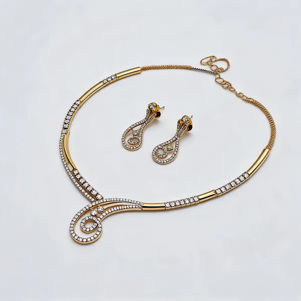 Silver_Gold_Brass_Rhinestone_Necklace_And_Earrings_Set_For_Women