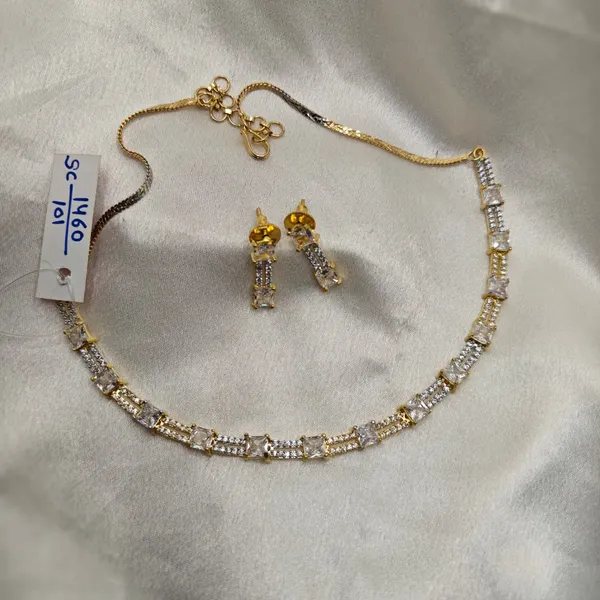 Silver_Gold_Brass_Crystal_Necklace_And_Earrings_Set_For_Women