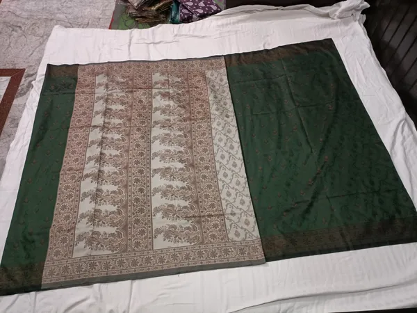 Green_Silk_Printed_Traditional_Saree_For_Women