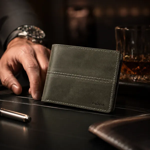 Olive_Green_Genuine_Leather_Bi-Fold_Wallet_For_Men