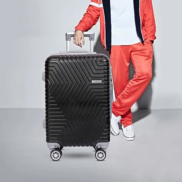 Black_Hardshell_Spinner_Trolley_Suitcase