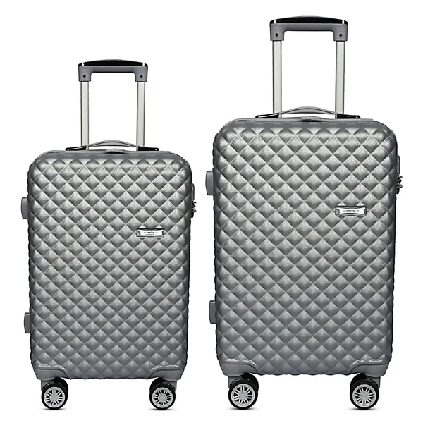 Silver_Quilted_Rolling_Suitcase_Set
