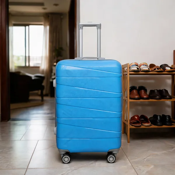 Blue_Polypropylene_Hard_Shell_Spinner_Cabin_Trolley_Suitcase_For_Travel