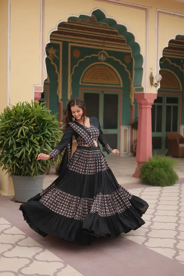 Digital_Patola_Print_Traditional_Lehenga_Choli