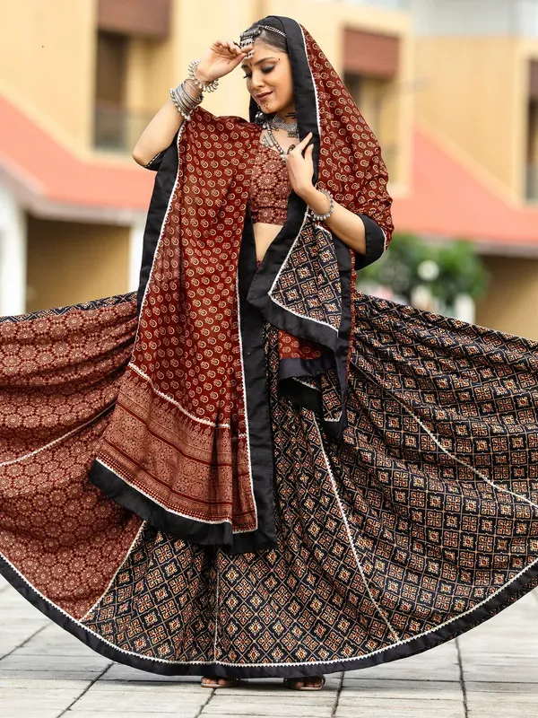 Digital_Patola_Print_Traditional_Lehenga_Choli
