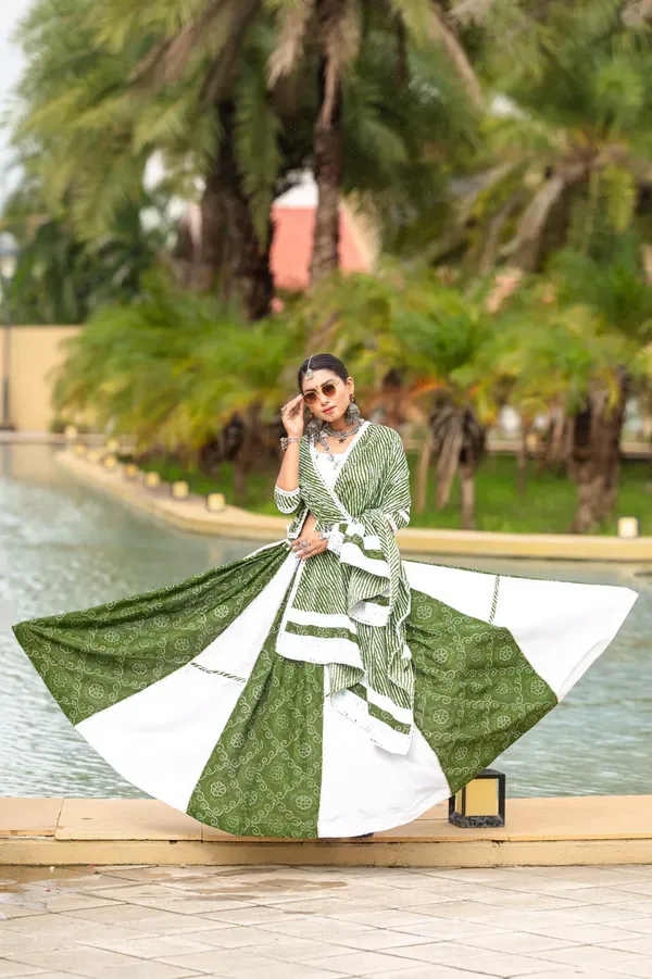 Navratri_Garba_Traditional_Pure_Cotton_Lehenga_Choli_For_Women_S