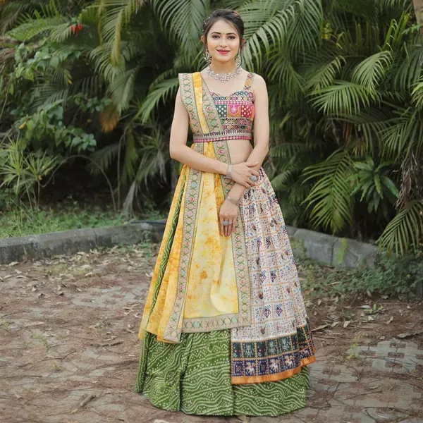 Digital_Patola_Print_Traditional_Lehenga_Choli
