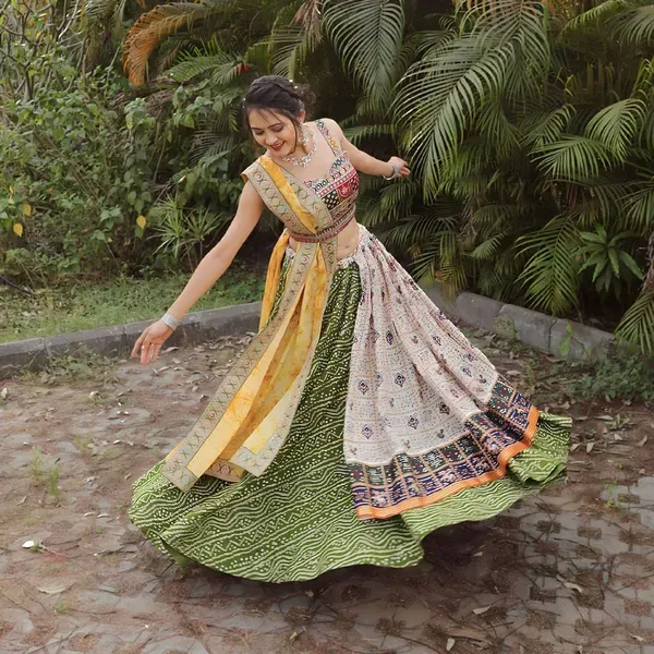 Digital_Patola_Print_Traditional_Lehenga_Choli