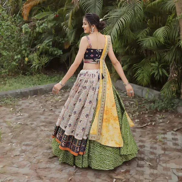 Digital_Patola_Print_Traditional_Lehenga_Choli