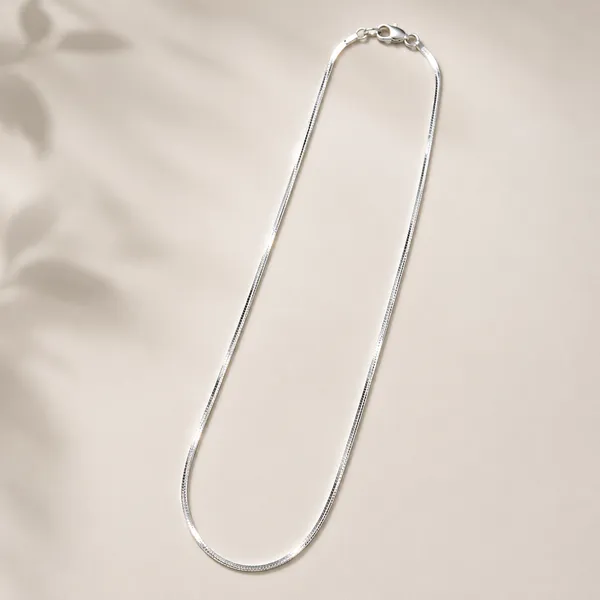 Silver_Chain_Necklace_For_Men_And_Women