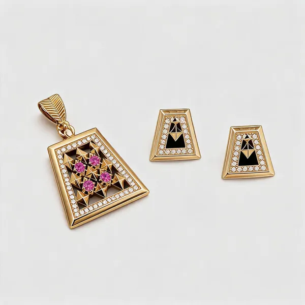 Gold_Brass_Geometric_Lattice_Pendant_Set_For_Women