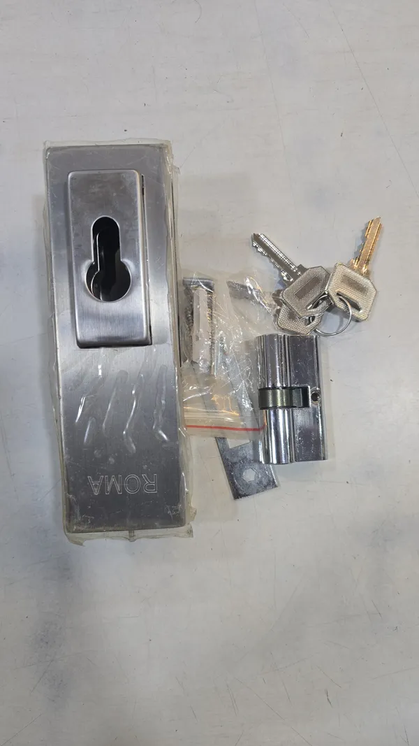 Silver_Stainless_Steel_Chrome_Finish_Door_Lock_Set_With_Keys