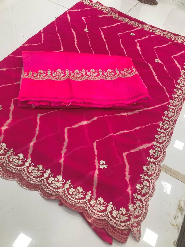 Pink_Traditional_Embroidered_Saree_With_Blouse_Piece_For_Women