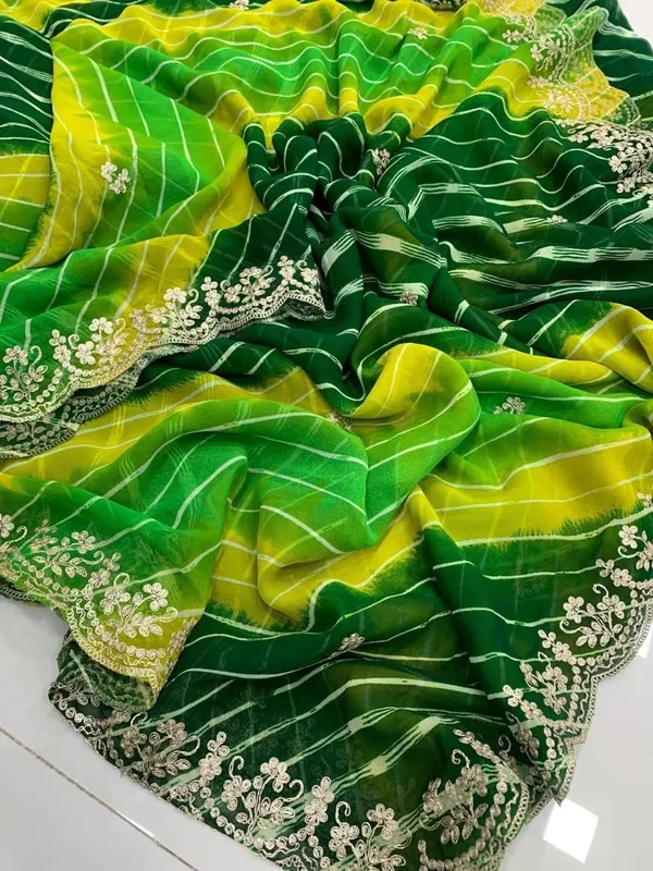 Green_Printed_Saree_With_Blouse_Piece_For_Women