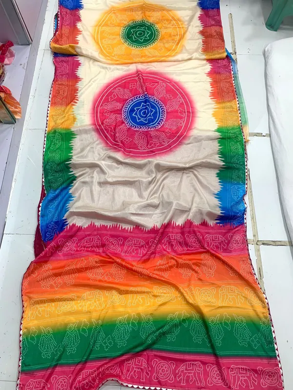 Multicolor_Traditional_Print_Saree_With_Blouse_Piece_For_Women