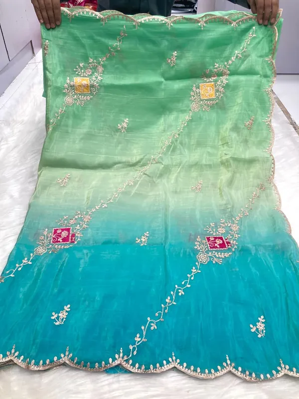 Green_Ombre_Embroidered_Saree_With_Blouse_Piece_For_Women