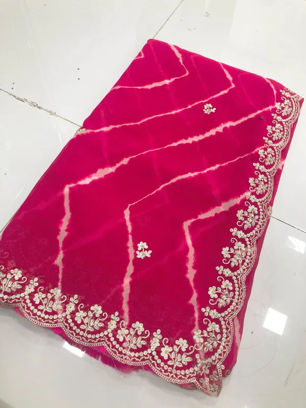 Pink_Traditional_Embroidered_Saree_With_Blouse_Piece_For_Women