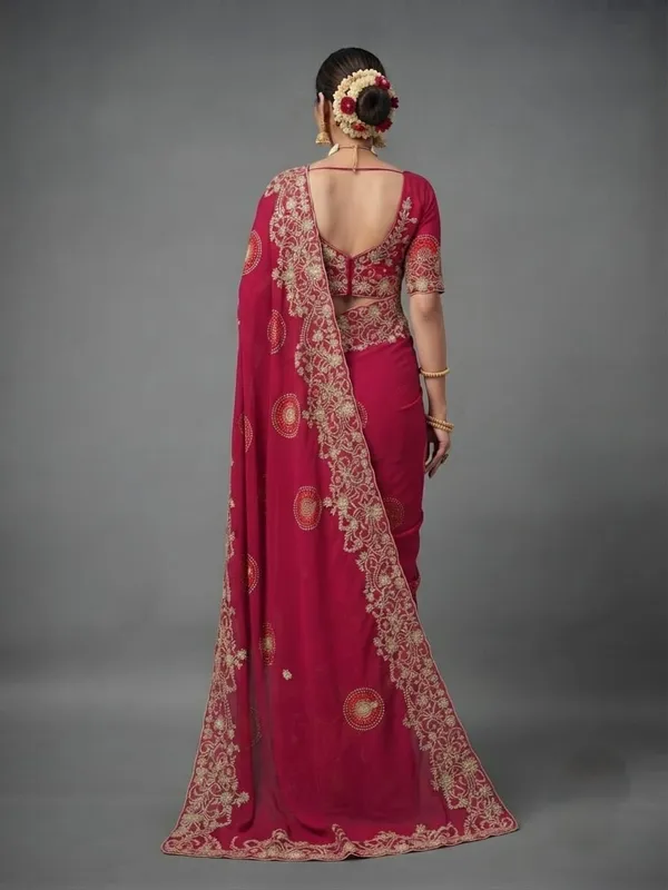 Magenta_Embroidered_Saree_With_Blouse_Piece_For_Women