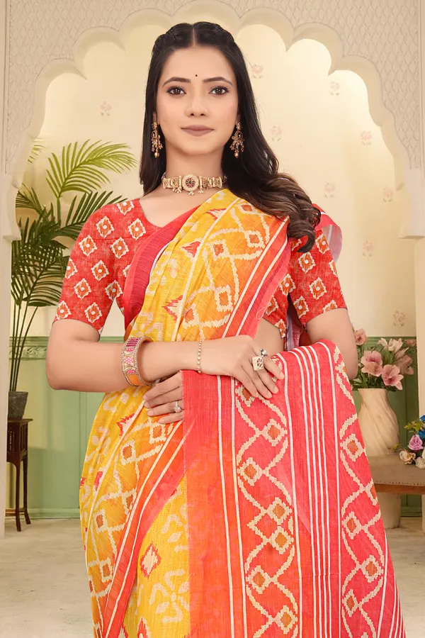 Yellow_Cotton_Linen_Digital_Print_Saree_For_Women