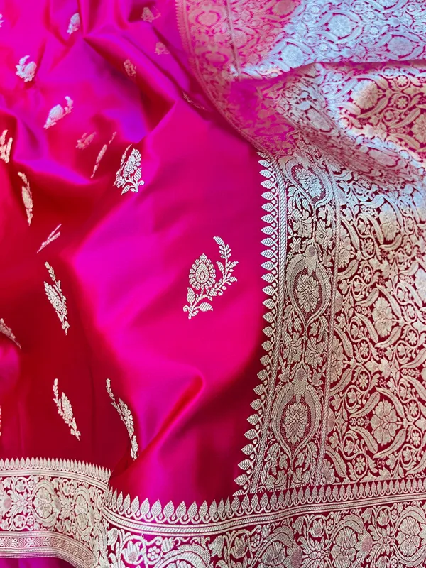 Pink_Mashru_Katan_Silk_Delicate_Booti_Banarasi_Saree_For_Women