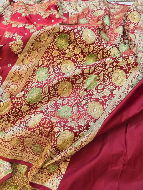 Maroon_Mashru_Katan_Silk_Bridal_Zari_Floral_Weave_Saree_For_Women