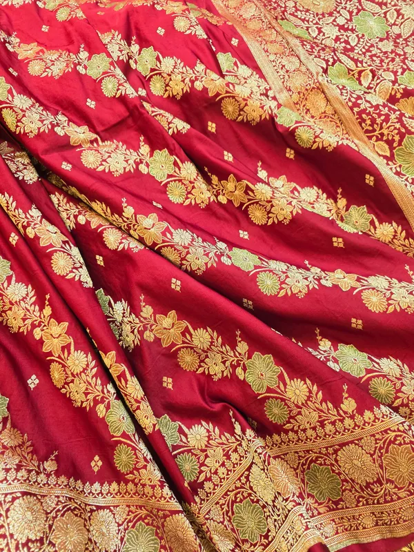 Maroon_Mashru_Katan_Silk_Bridal_Zari_Floral_Weave_Saree_For_Women