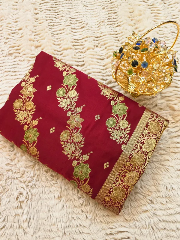 Maroon_Mashru_Katan_Silk_Bridal_Zari_Floral_Weave_Saree_For_Women