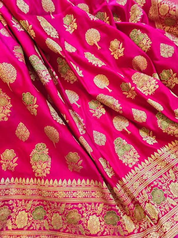 Rani_Pink_Mashru_Katan_Silk_Guldasta_Buti_Zari_Saree_For_Women