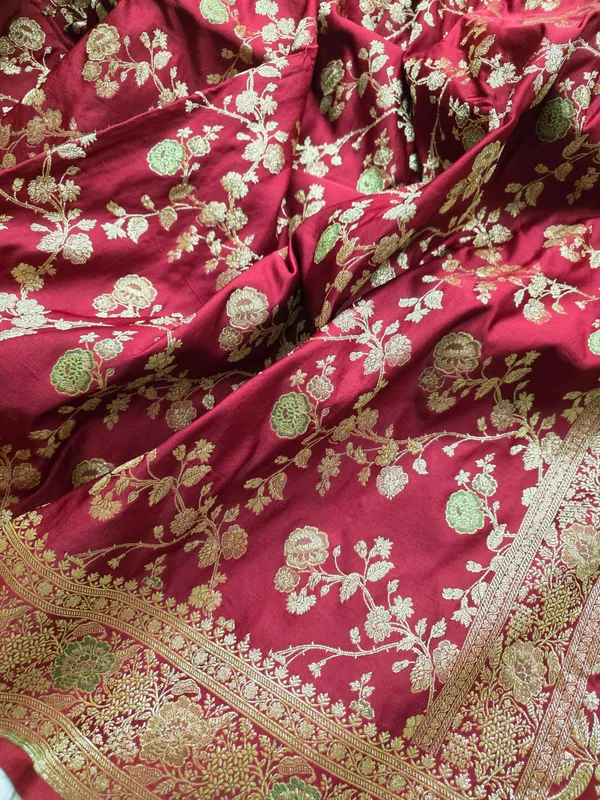 Maroon_Mashru_Katan_Silk_Floral_Jaal_Zari_Banarasi_Saree_For_Women