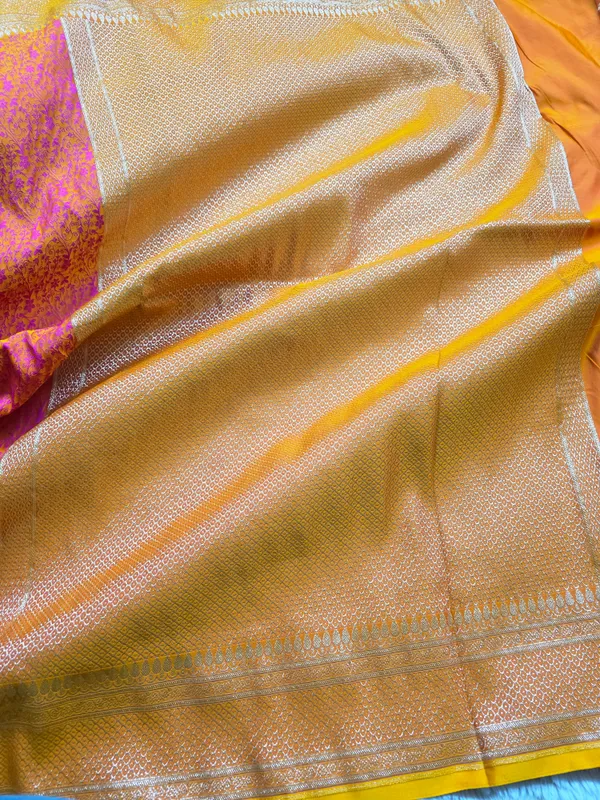 Pinkish_Orange_Mashru_Tanchoi_Silk_Floral_Jaal_Banarasi_Saree_For_Women