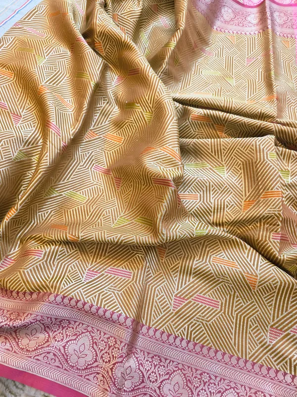 Banarasi_Brown_Semi_Mashru_Silk_Saree_With_Geometric_Design_&_Antique_Gold_Zari_Border