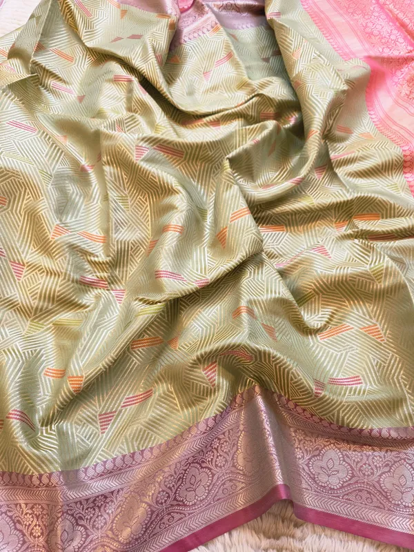 Banarasi_Pista_Green_Semi_Mashru_Silk_Geometric_Design_Saree_With_Contrast_Border_&_Pallu
