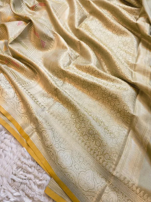 Banarasi_Light_Smoke_Semi_Mashru_Silk_Saree_With_Geometric_Design_&_Antique_Gold_Zari_Border