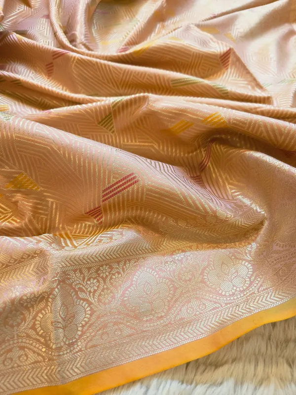 Banarasi_Peach_Semi_Mashru_Silk_Saree_With_Geometric_Design_&_Antique_Gold_Zari_Border