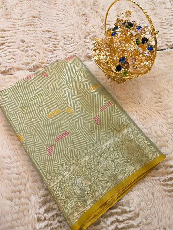 Banarasi_Pista_Green_Semi_Mashru_Silk_Saree_With_Geometric_Design_&_Antique_Gold_Zari_Border