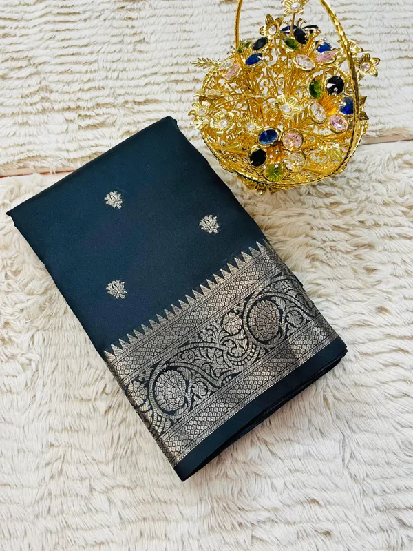 Black_Banarasi_Semi_Mashru_Silk_Saree_with_Traditional_Antique_Gold_Zari_Border