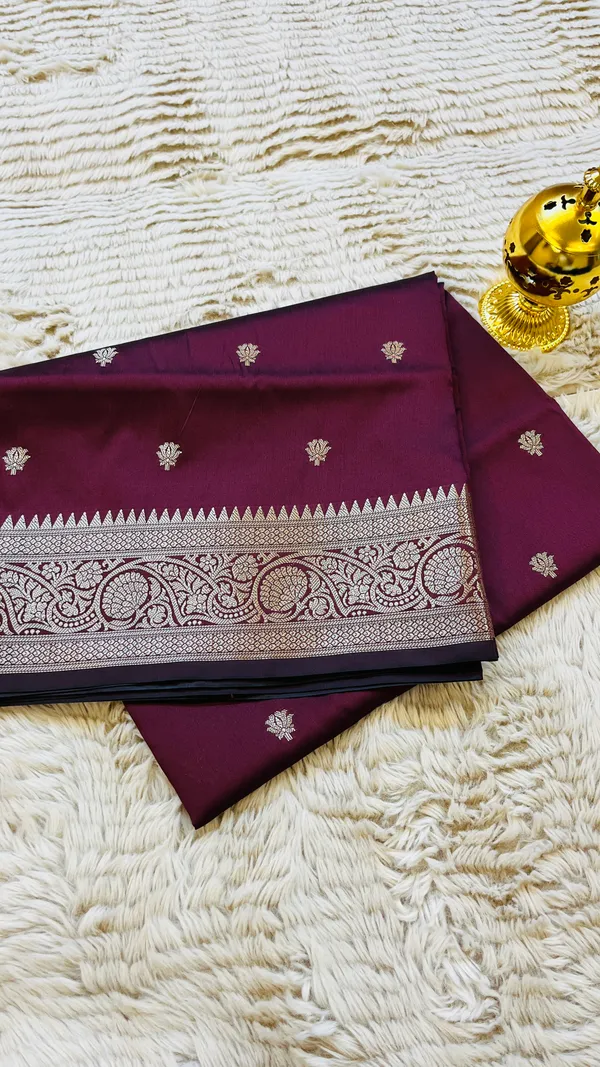 Garnet_Banarasi_Semi_Mashru_Silk_Saree_with_Traditional_Antique_Gold_Zari_Border