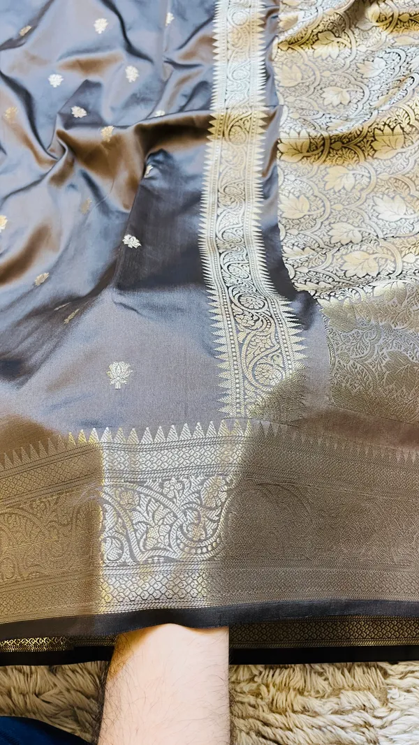 Light_Smoke_Banarasi_Semi_Mashru_Silk_Saree_with_Traditional_Antique_Gold_Zari_Border