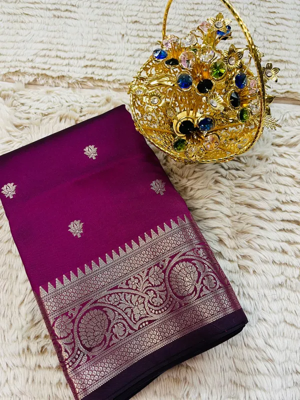 Magenta_Banarasi_Semi_Mashru_Silk_Saree_with_Traditional_Antique_Gold_Zari_Border